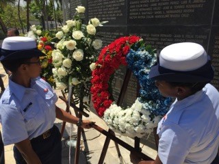 Coast Guard participates in Vietnam Veterans of America Puerto Rico State Coast Guardsmen laying a w