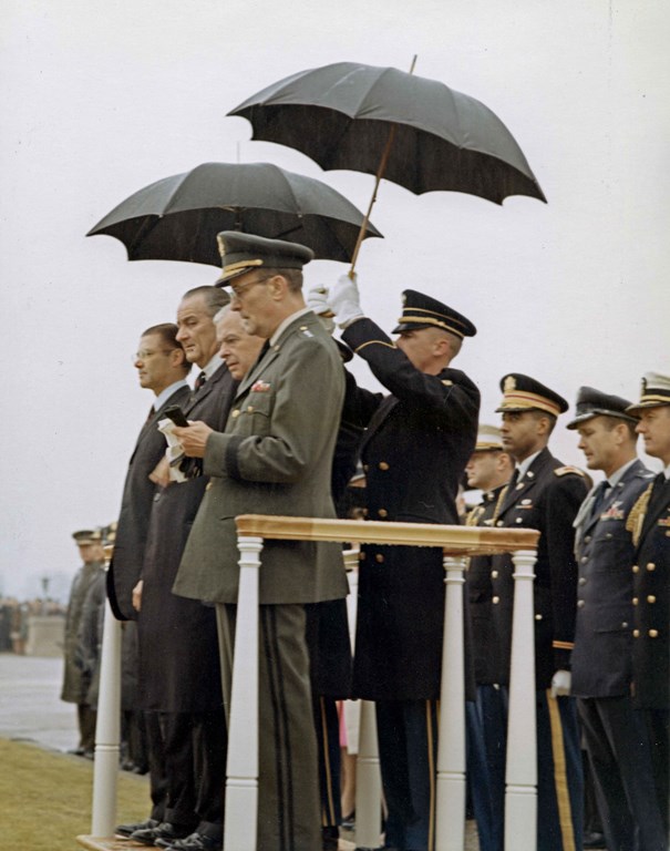 1968-02-29-McNamara-leaves-Office---Honor--Ceremony-for-McMa