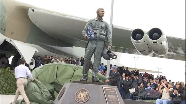 The unveiling of the Vietnam veterans memorial