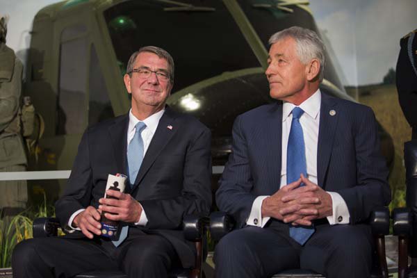 Secretary of Defense Ash Carter attends a Vietnam War hallway dedication ceremony.