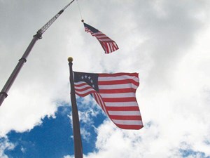 Honor_Flight_flag_photo